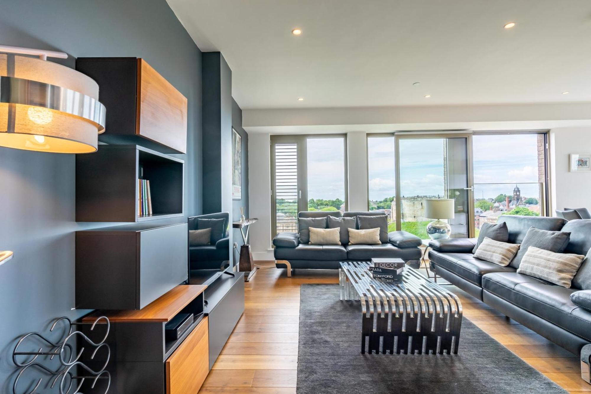 Minster View Penthouse At Ryedale House * York